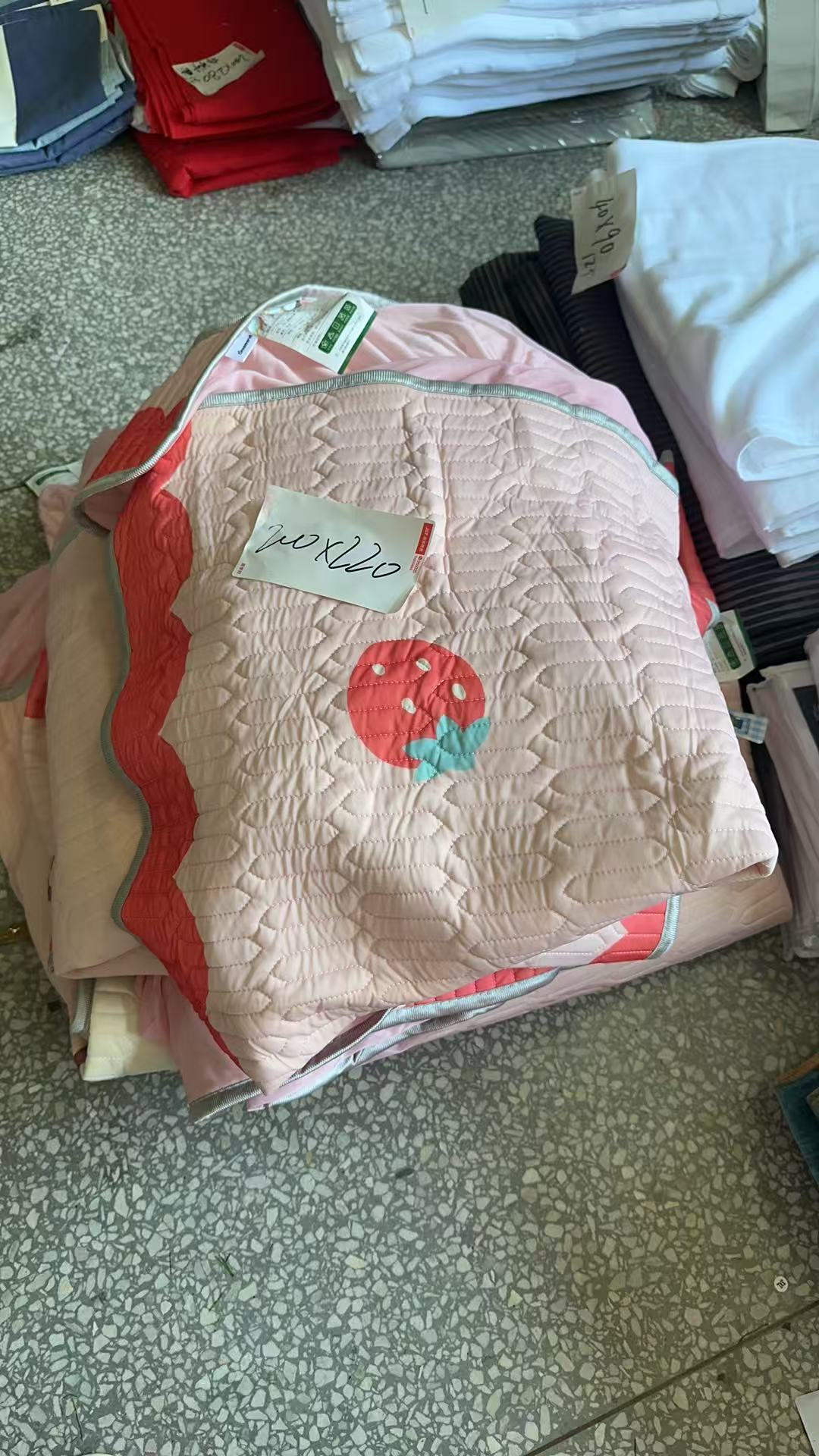 《兵哥外贸》3楼200×220杂款凉感丝乳胶床笠 发1张 瑕疵款不挑色