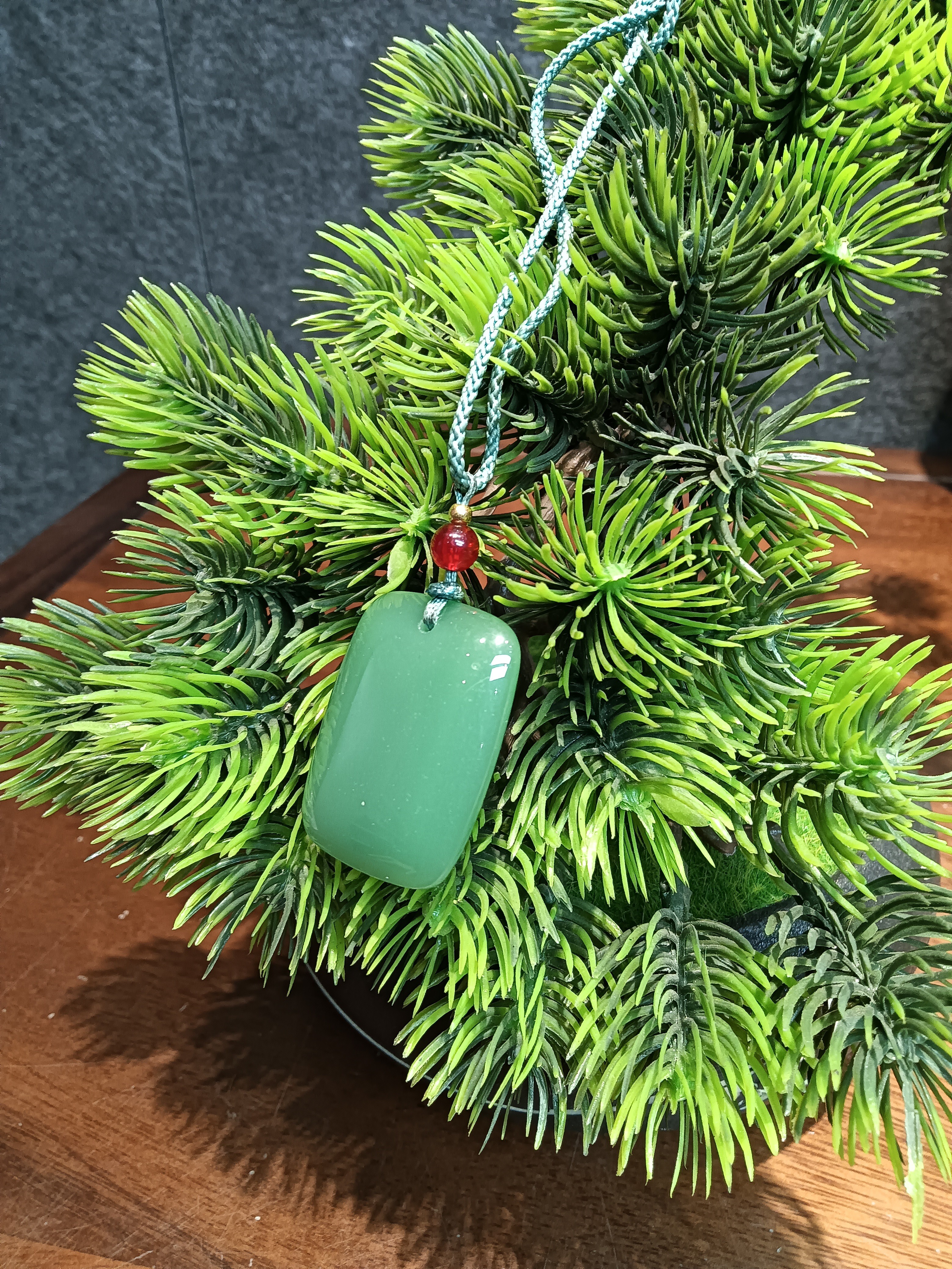 精致小玉石无事牌吊坠