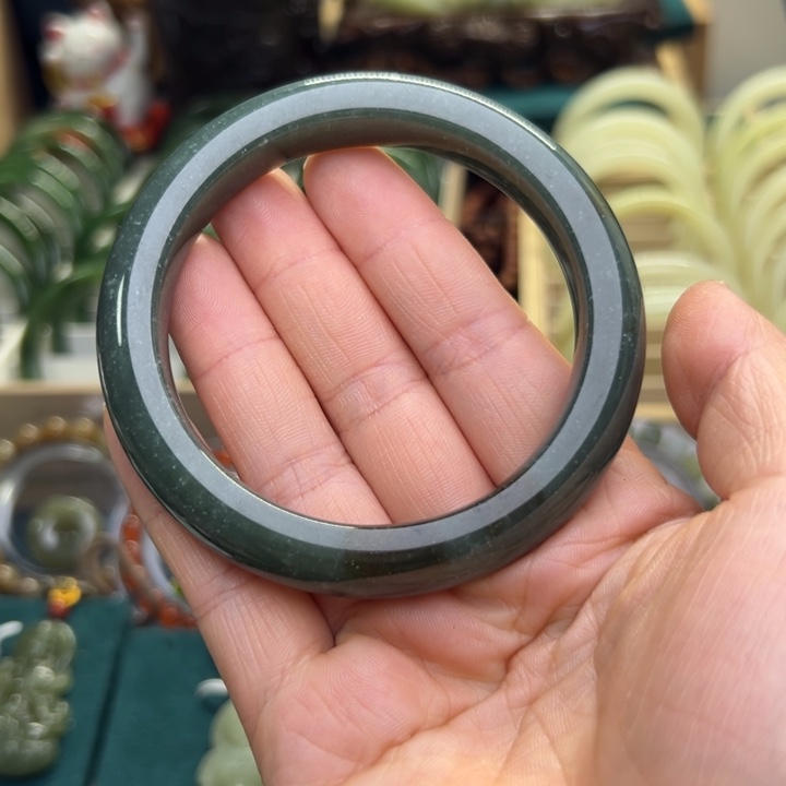 和田玉手镯未镶嵌61.1圈围1435