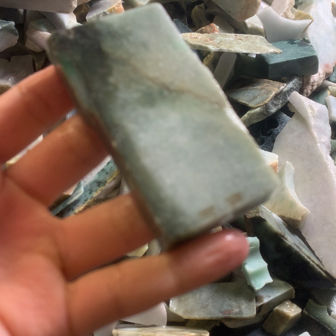 翡翠颈饰未镶嵌缅甸翡翠