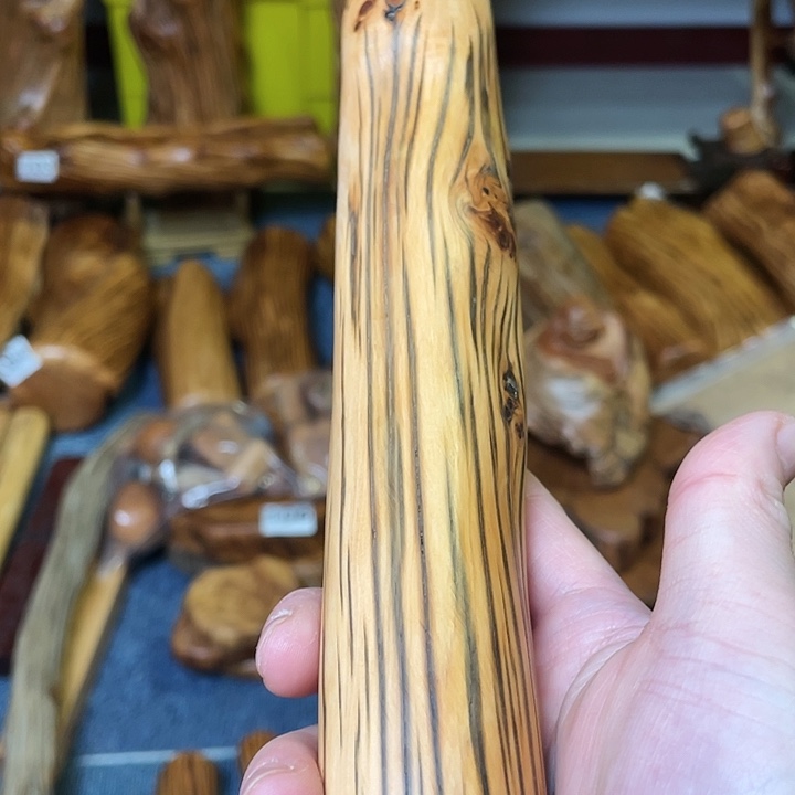 烟***）大叶紫檀（黑酸枝木类）太行崖柏棍子