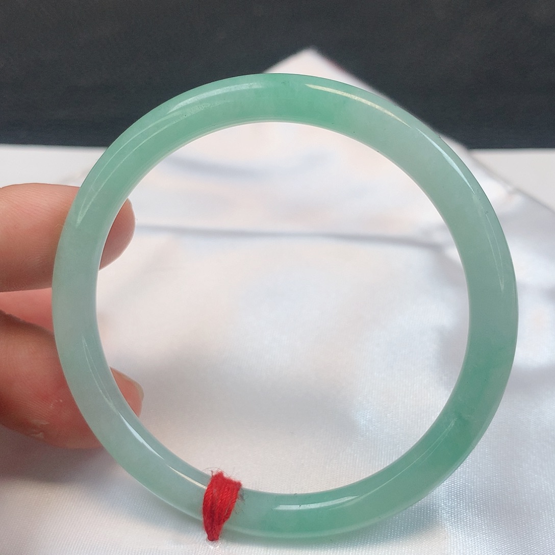 翡翠手镯（圆镯）未镶嵌318号