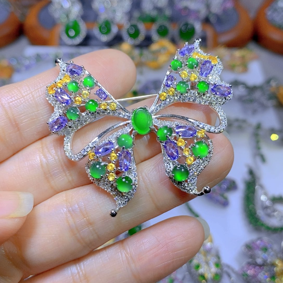 翡翠颈饰合金天然翡翠