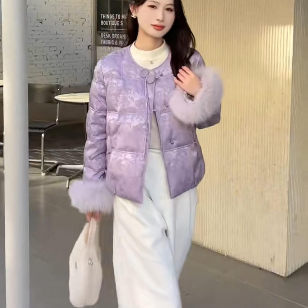 有漂亮女主角（外套）