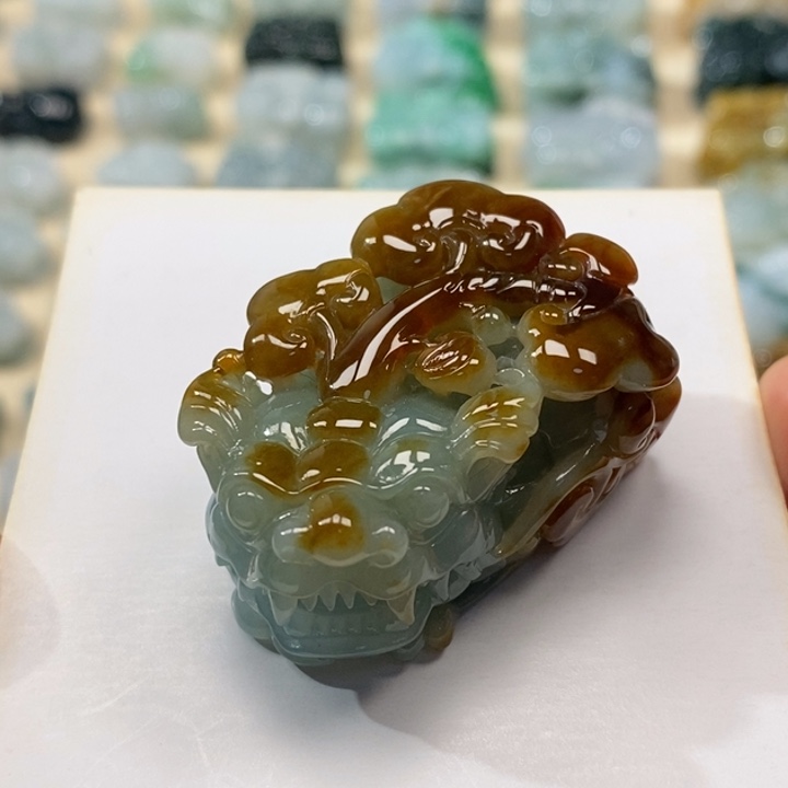 翡翠颈饰未镶嵌天然翡翠貔貅吊坠