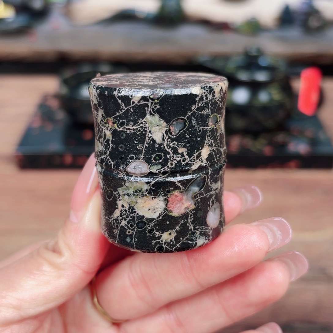 康能美玉瓷安山玉