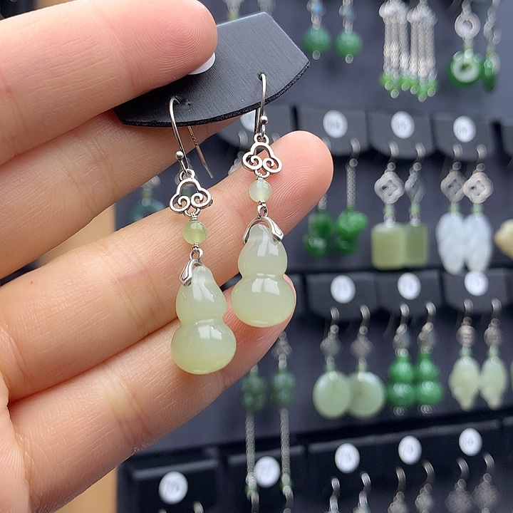 和田玉耳饰银S925镶嵌快**斗