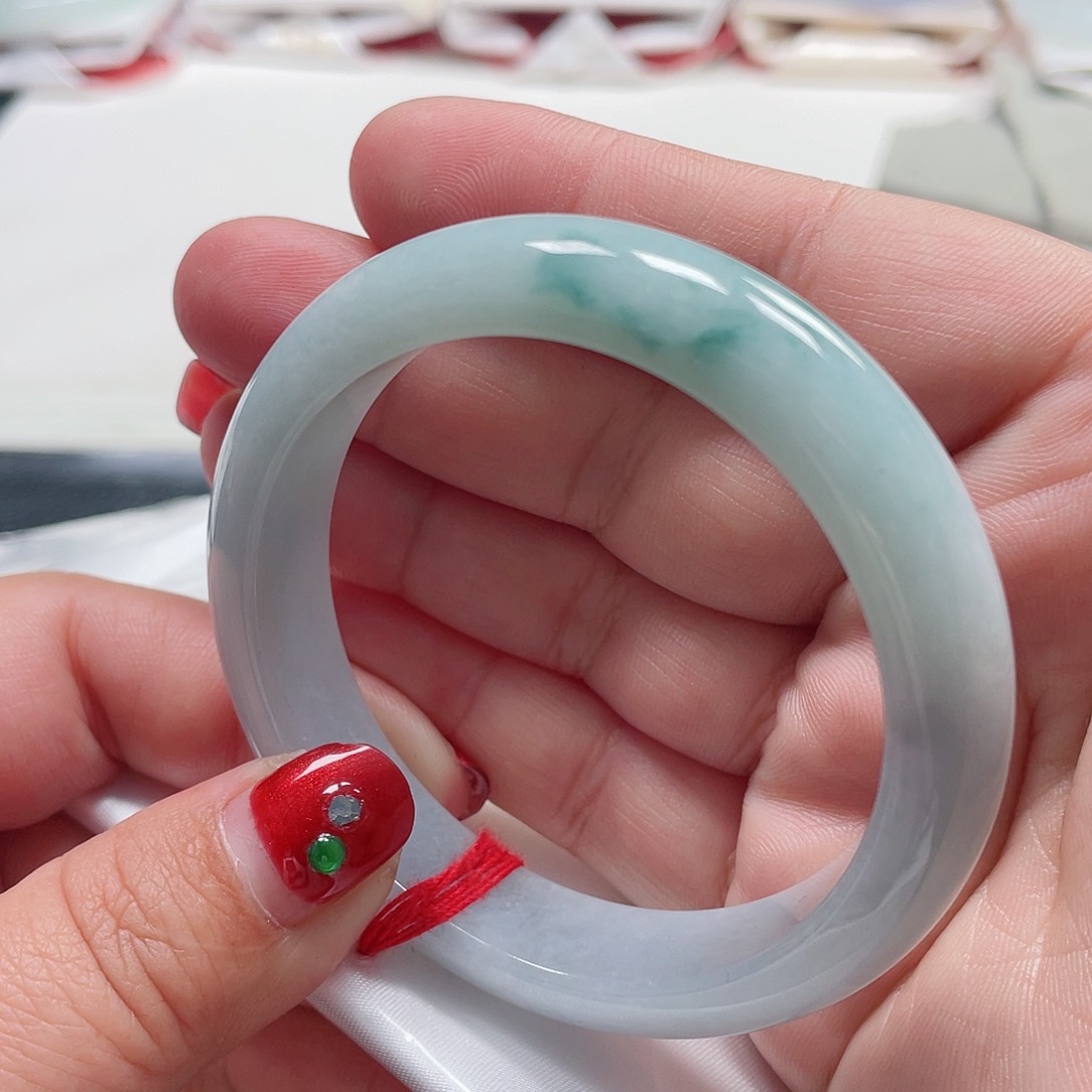 翡翠手镯（圆镯）未镶嵌缅甸翡翠手镯54圈