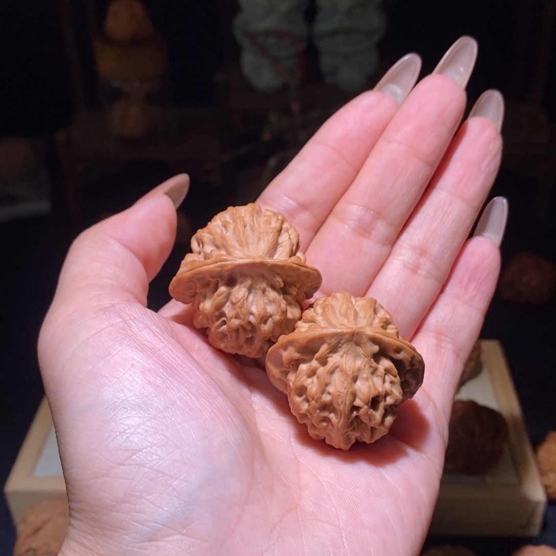 文玩核桃吊坠秦闷36+