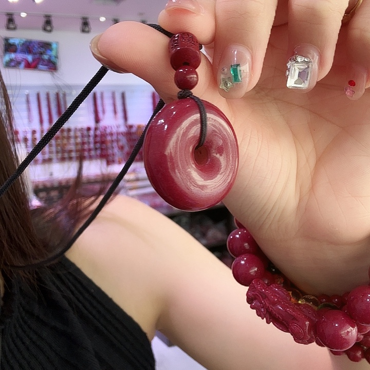 平安扣大号朱砂的款式