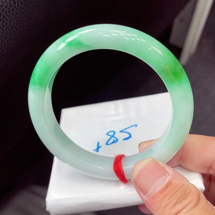 未镶嵌手镯翡翠翡翠