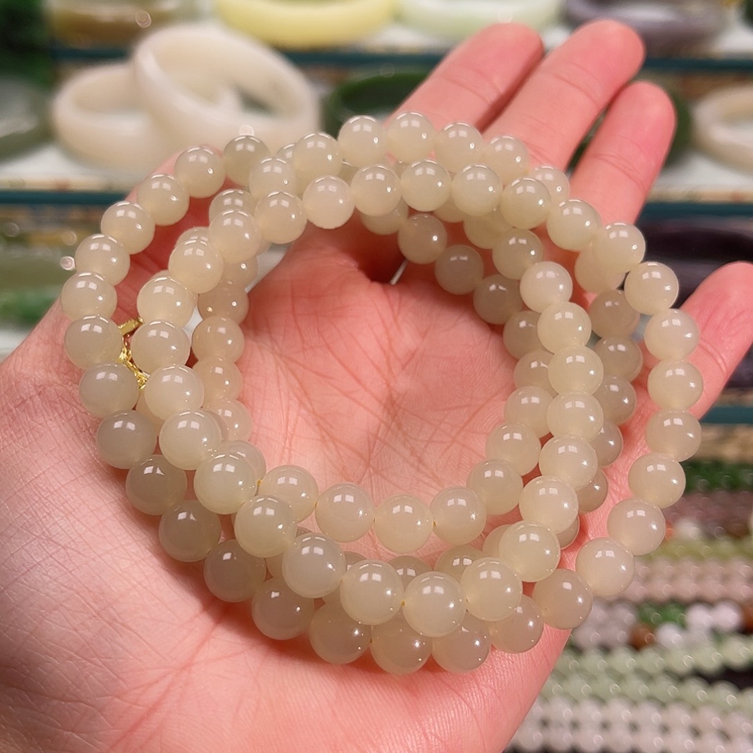 和田玉颈饰未镶嵌云