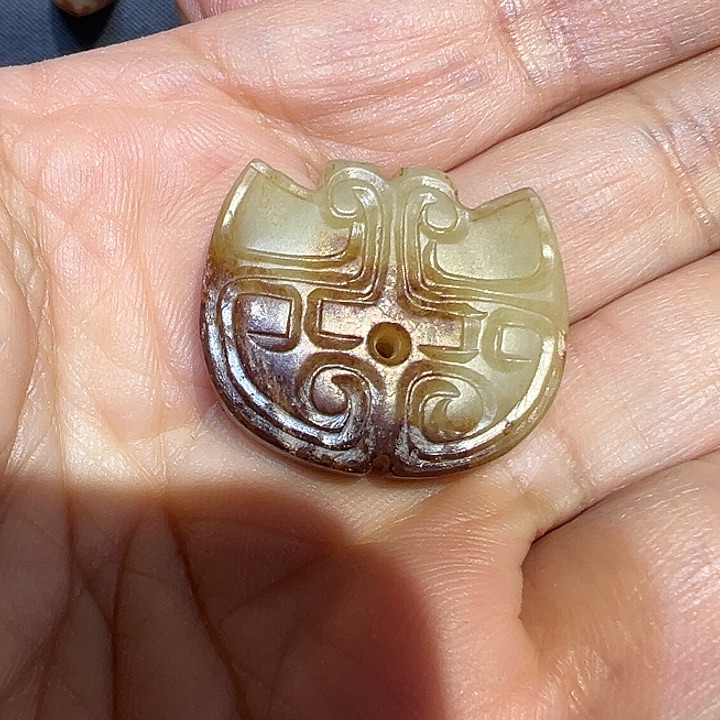 和田玉（糖玉）未镶嵌挂件