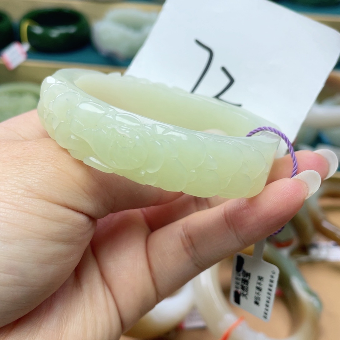 未镶嵌手镯和田玉圈口54