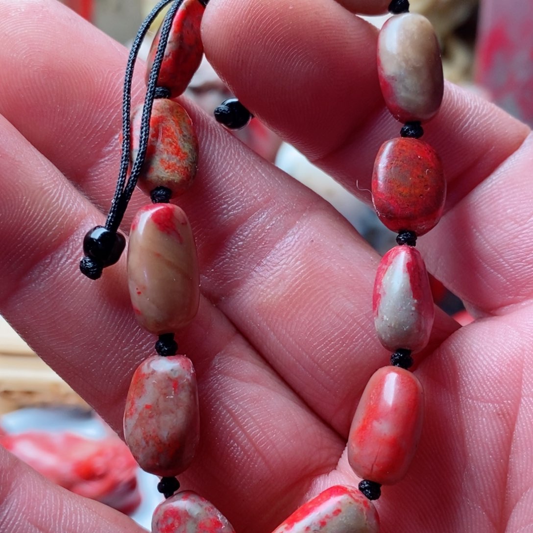 昌化鸡血石昌化鸡血石手链