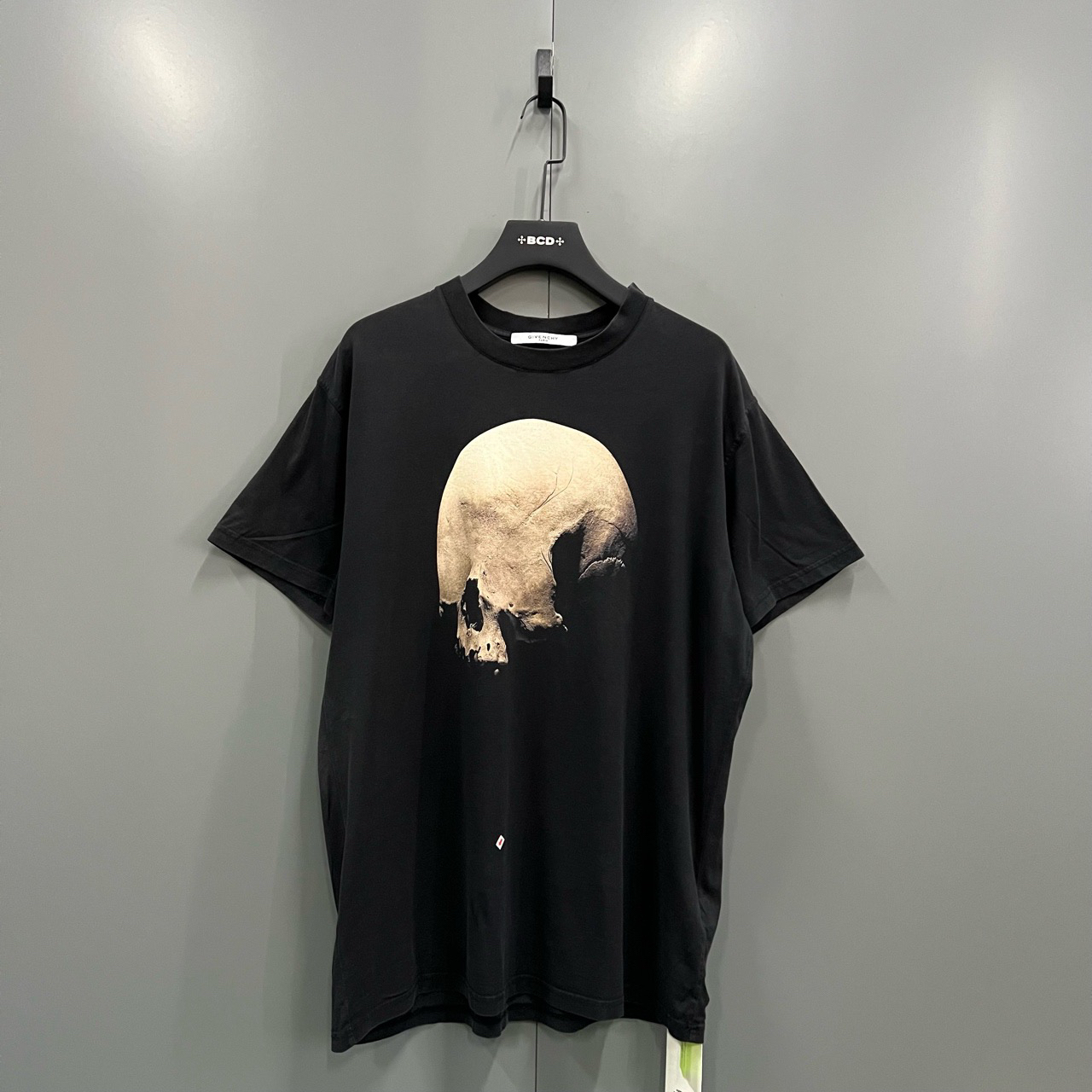 95新 Givenchy/纪梵希 (ll) 纪梵希 月球短袖 XS码 破洞