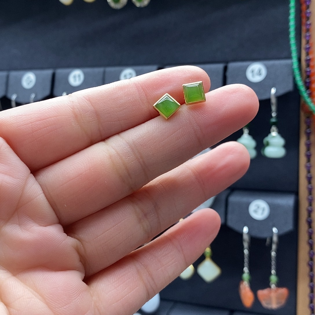 银S925镶嵌和田玉耳饰