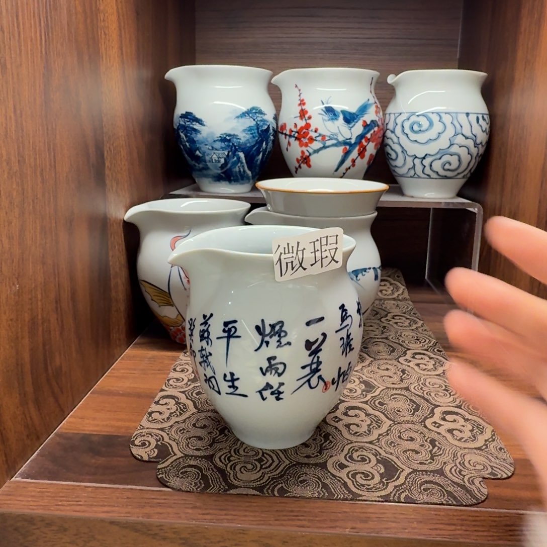 釉下手绘茶具微瑕