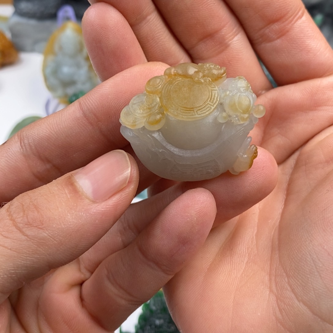 定制翡翠未镶嵌翡翠