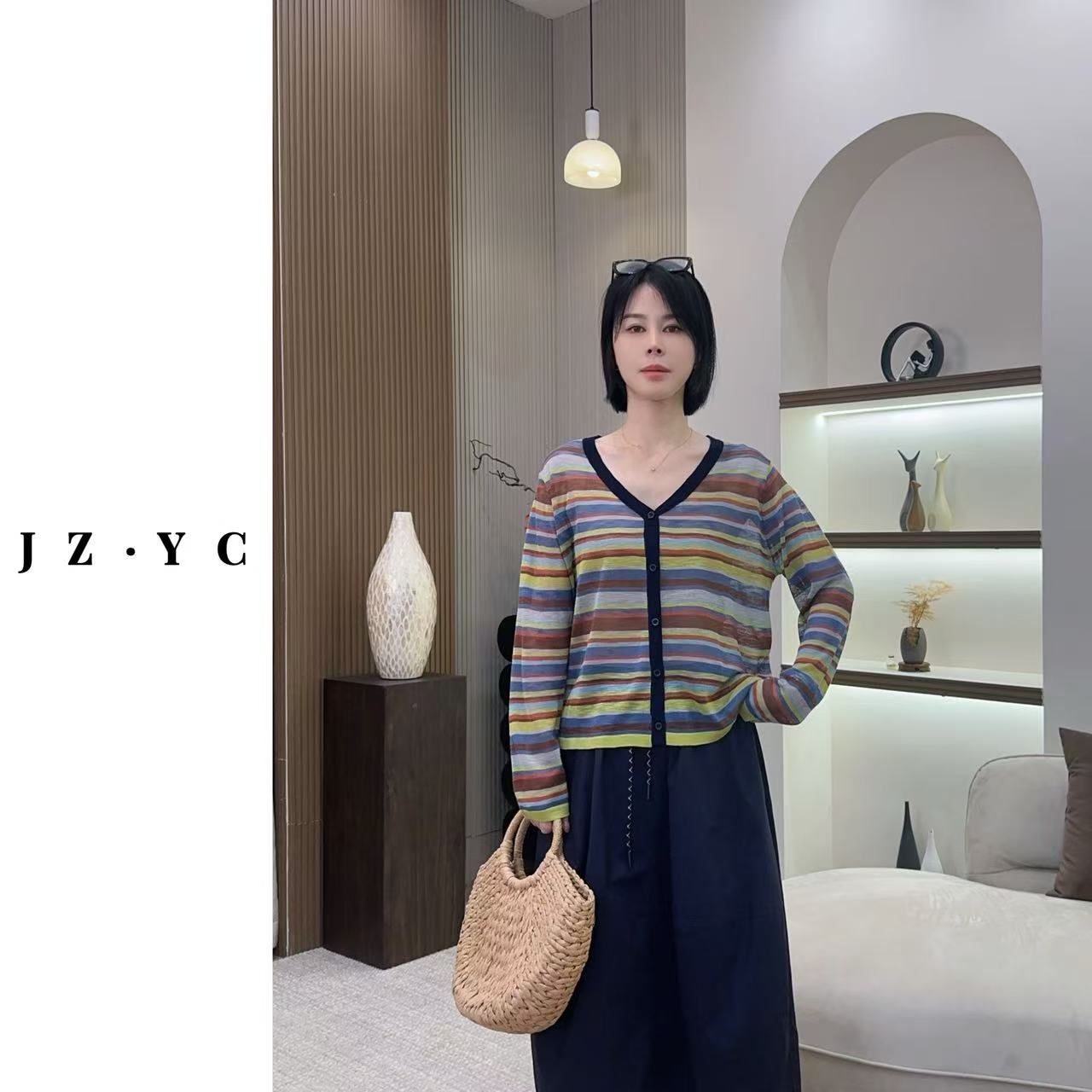 【洁子推荐 】2025夏季新款256797韩系V领休闲条纹开衫上衣JY256797