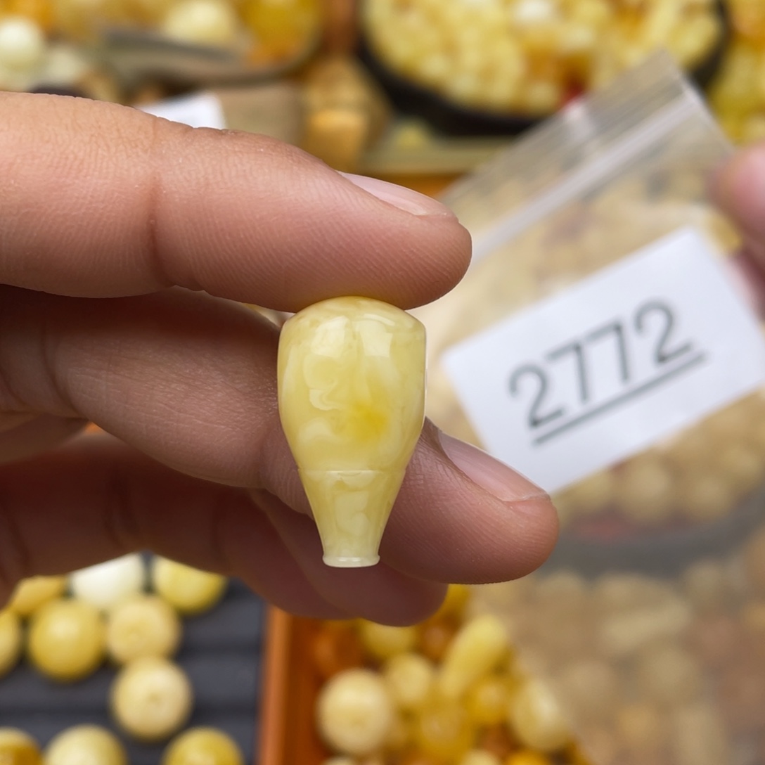 琥珀珠宝奇石未镶嵌12.6