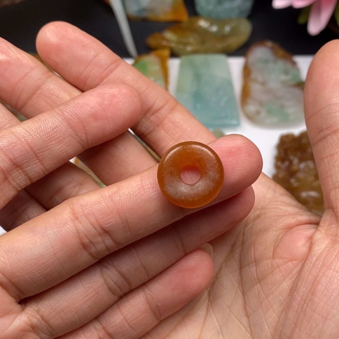 定制翡翠未镶嵌不退不换