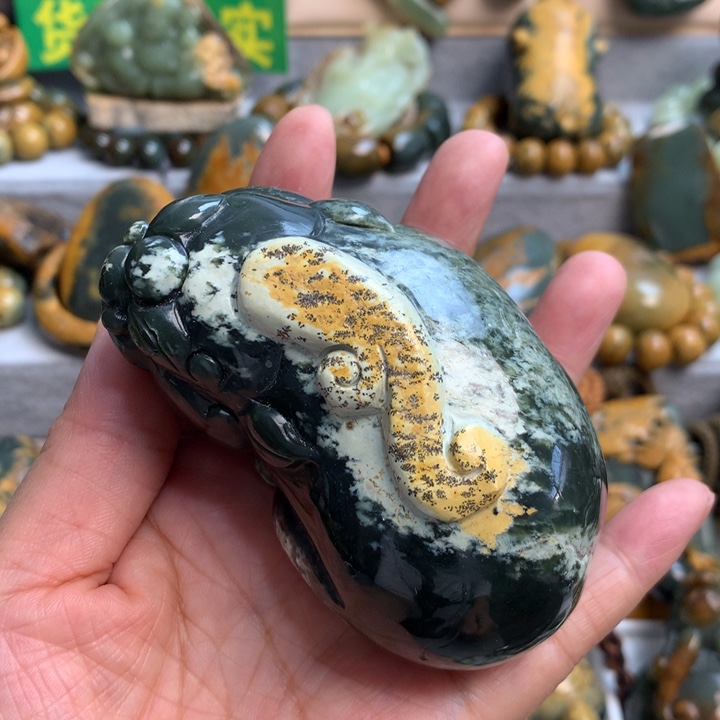 岫岩河磨玉（透闪石质玉）未镶嵌手把件