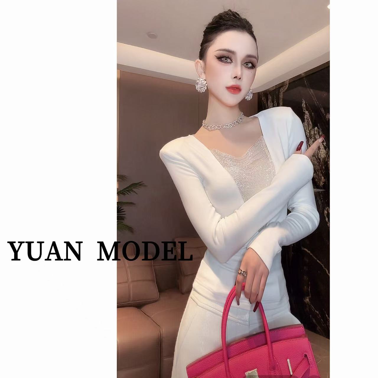 YUAN MODEL/媛老板-时装网纱烫钻流苏V领长袖T恤打底上衣 102971