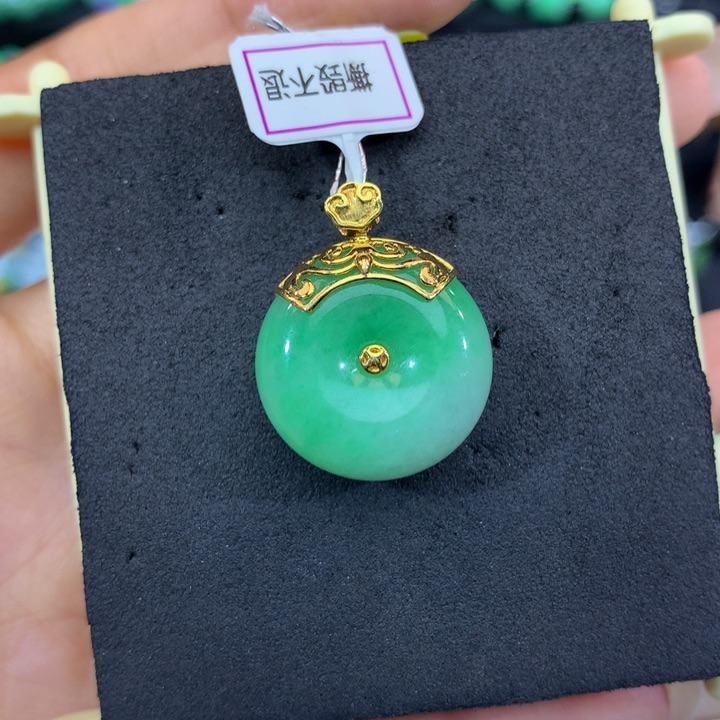 18K金镶嵌手链翡翠翡翠