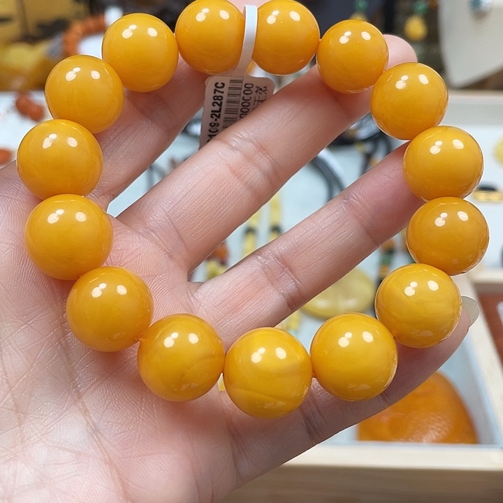 琥珀珠宝奇石未镶嵌28.7克 -15