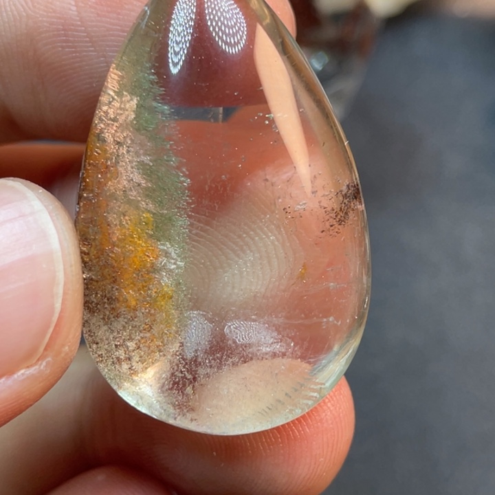 水晶颈饰未镶嵌脖子