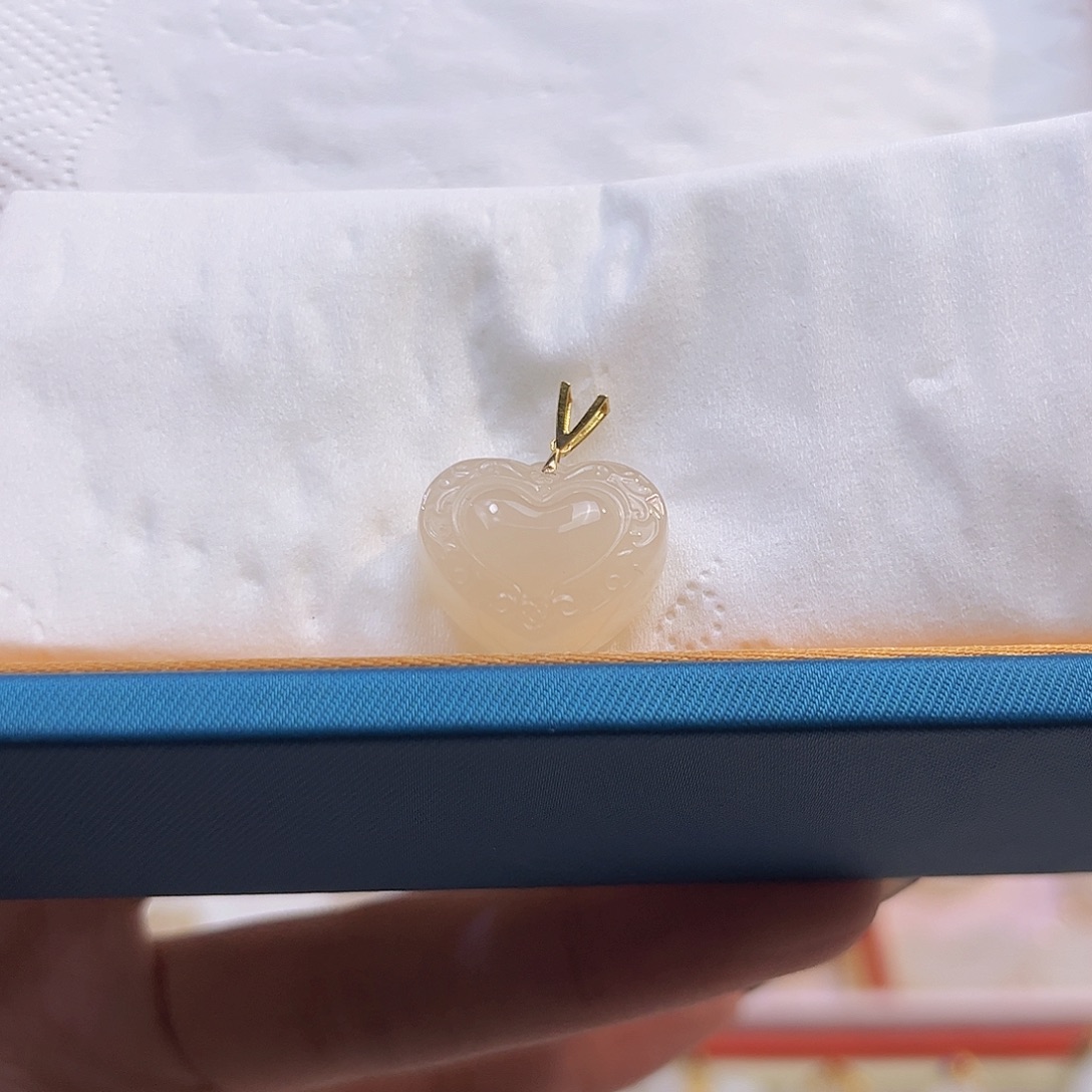 和田玉18K金镶嵌吊坠(不含链)