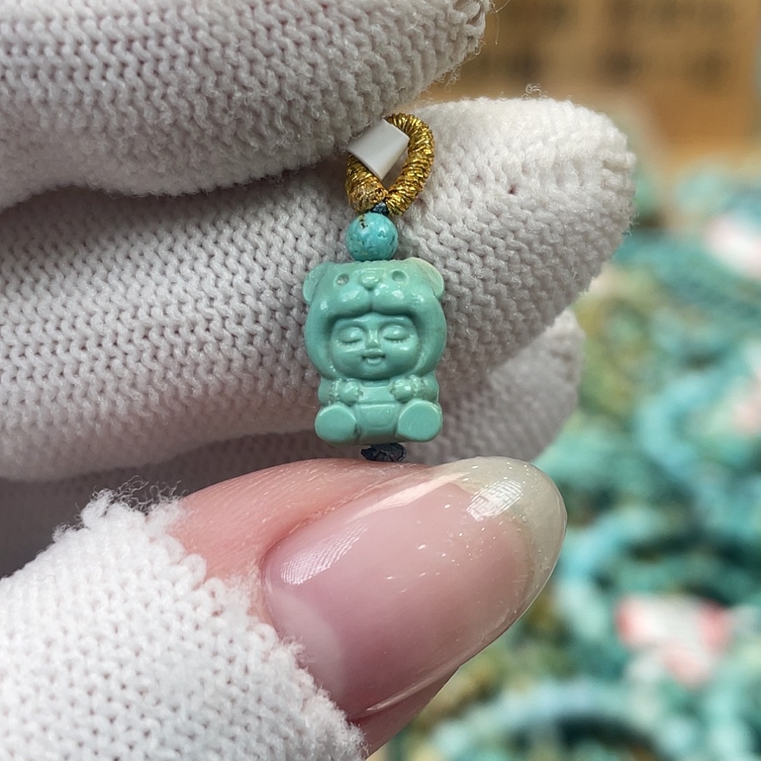 绿松石未镶嵌挂件