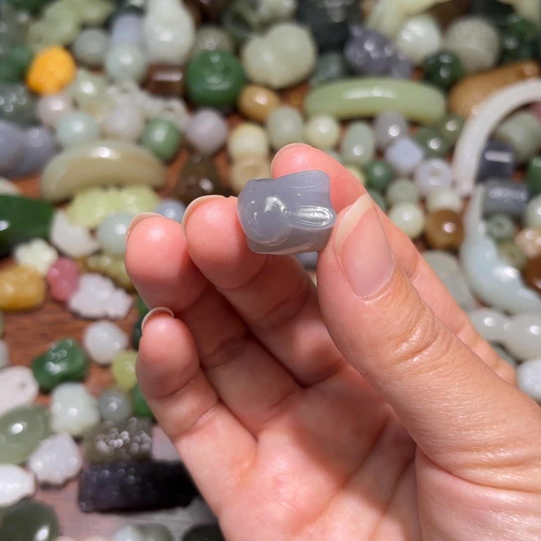 和田玉未镶嵌珠宝半成品