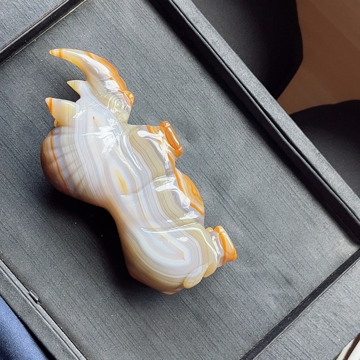 玛瑙手饰未镶嵌如**至