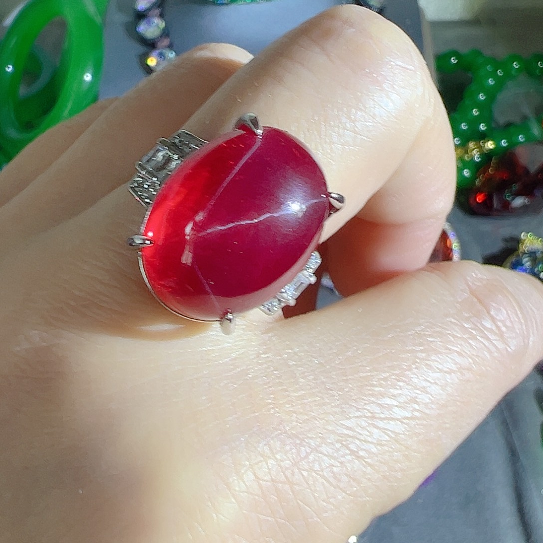 飞***飞花岗石钨合金红色蓝色吊坠