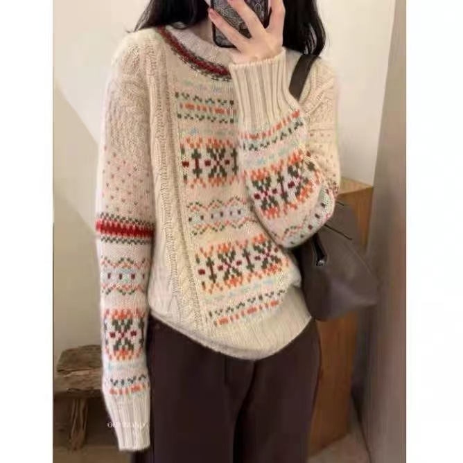 高级感软糯糯的. 圆领费尓岛系列羊毛含羊绒衫