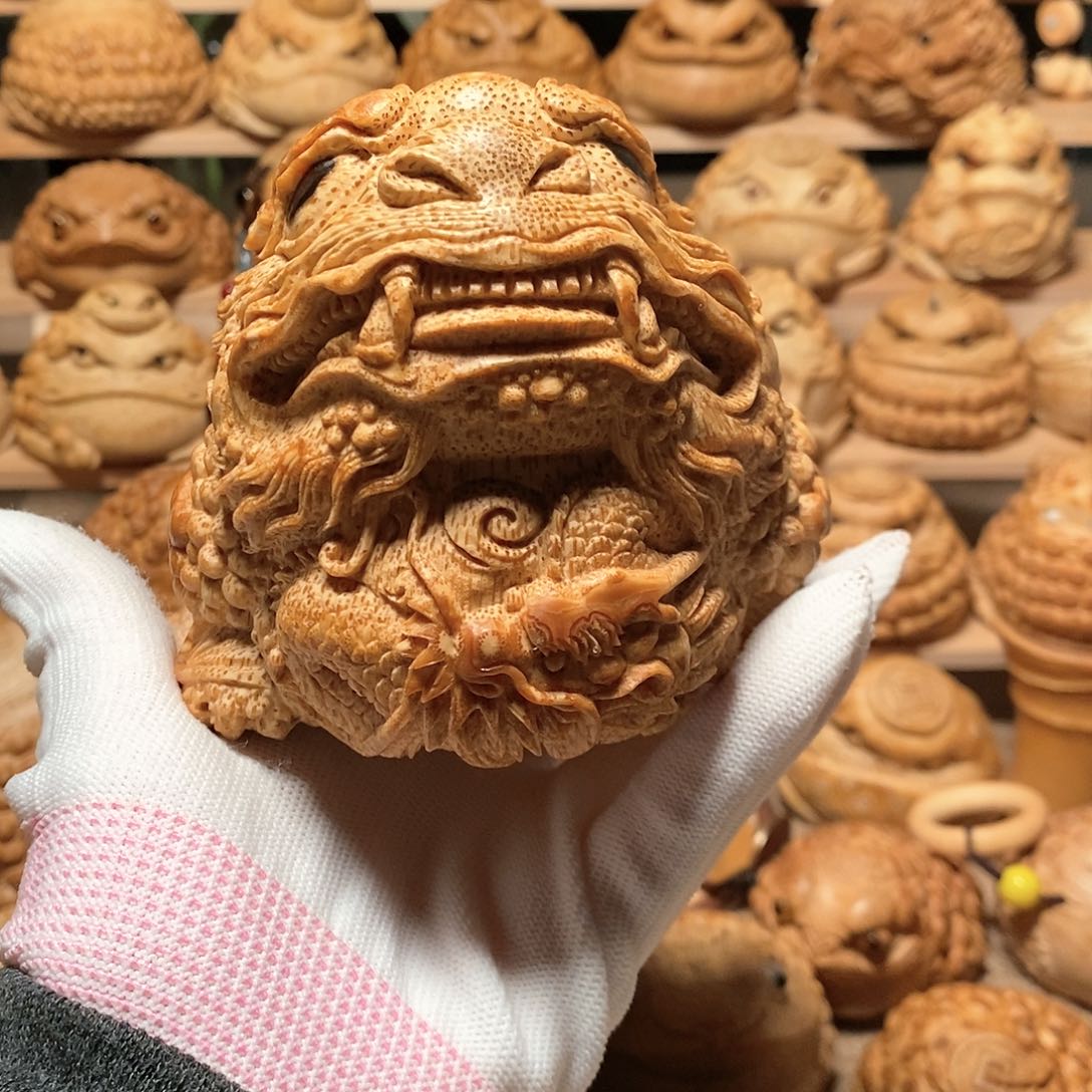 竹蜀****关竹根雕金蟾竹根雕