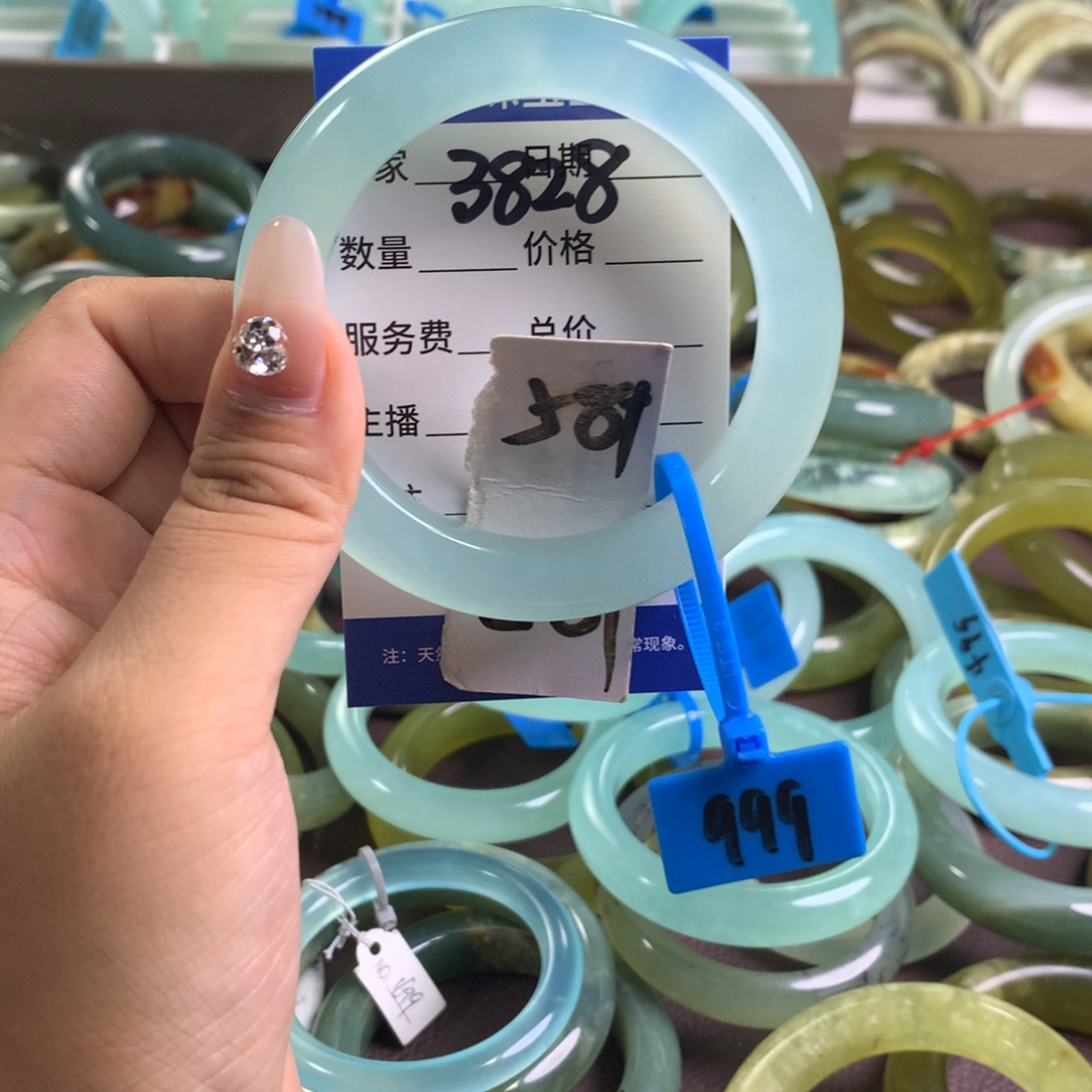 未镶嵌蛇纹石玉手镯3828