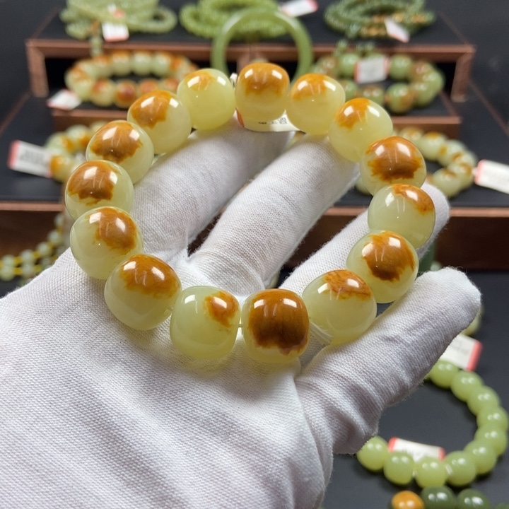 透闪石质玉未镶嵌手链