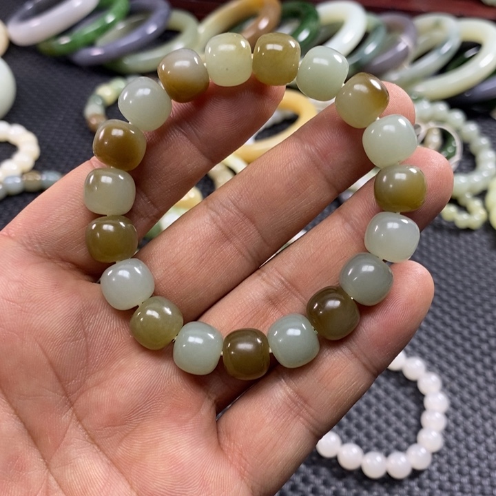 和田玉未镶嵌手链