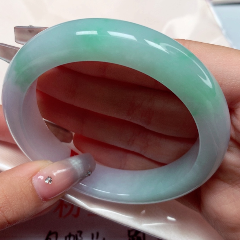 【闪购商品】翡翠手镯未镶嵌57圈