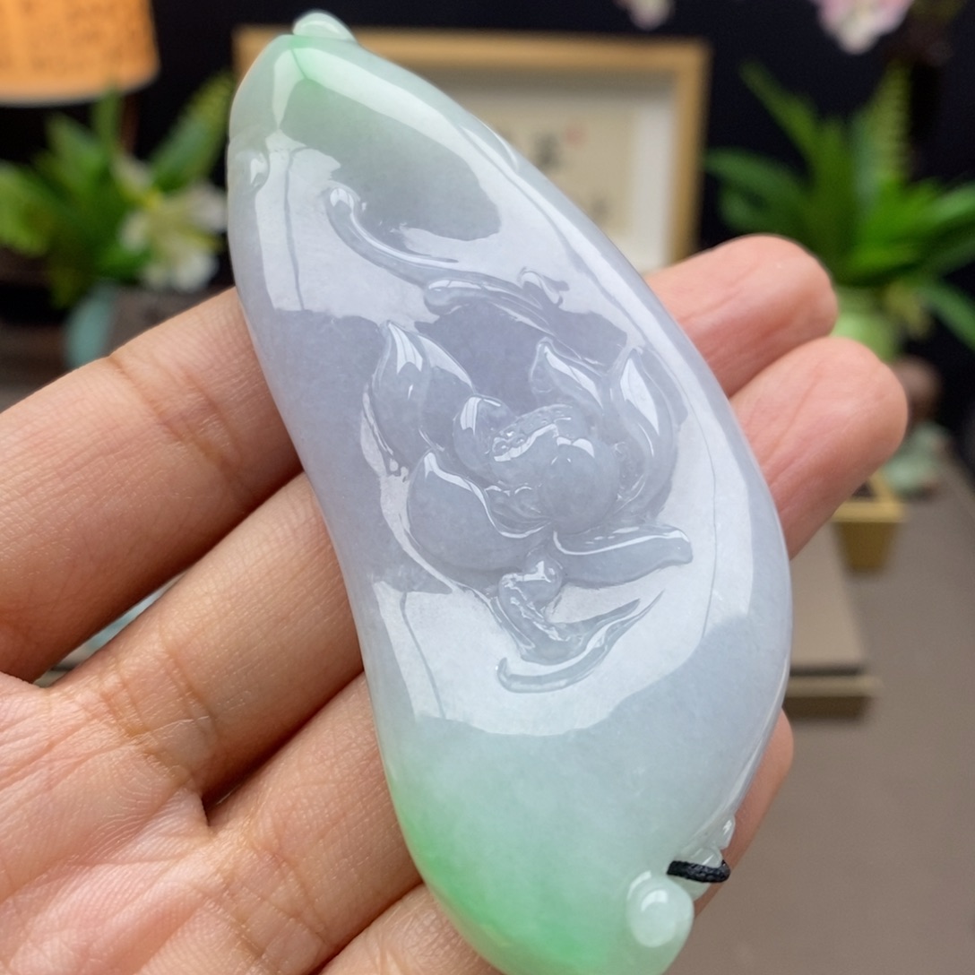 翡翠未镶嵌颈饰吊坠58