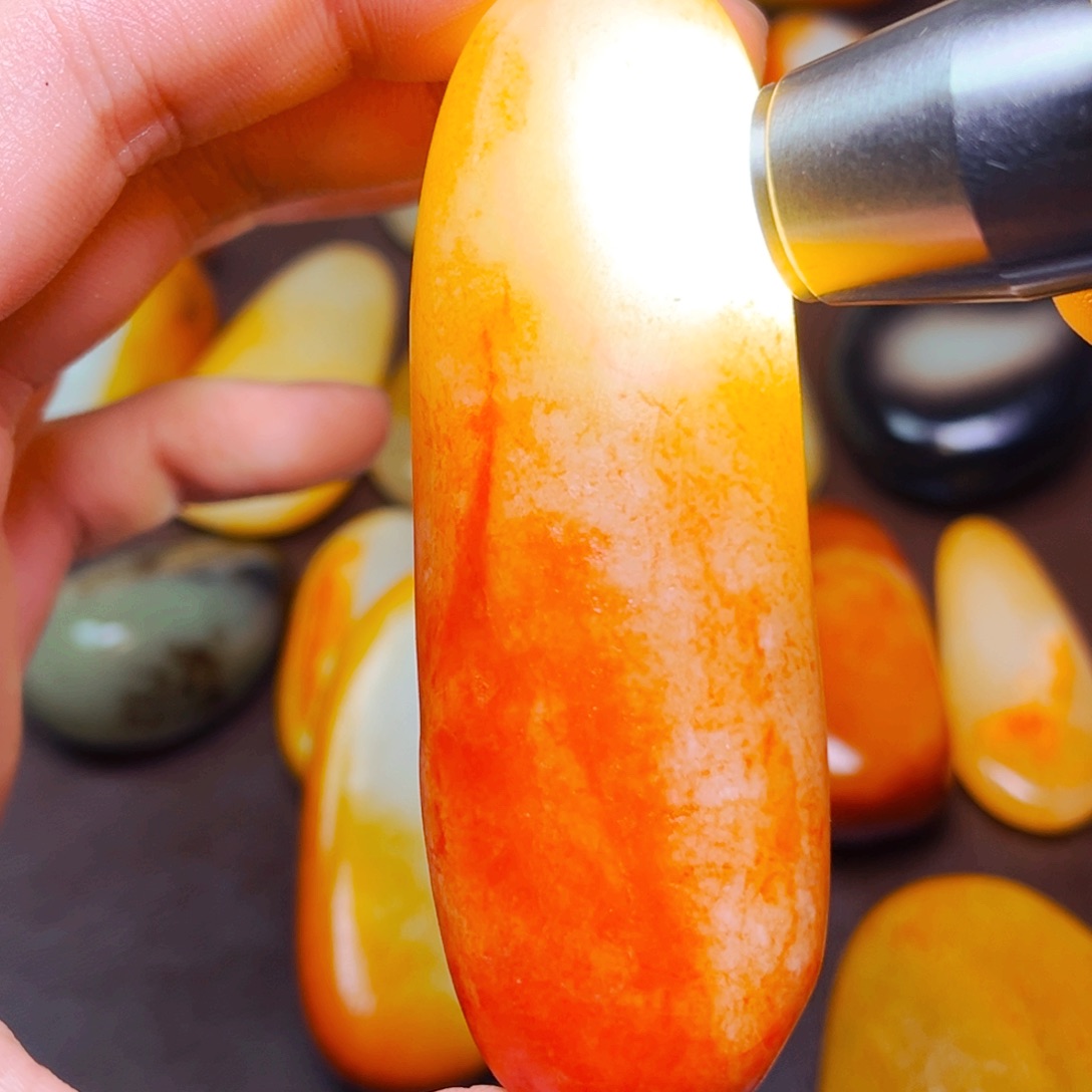 和田玉未镶嵌珠宝奇石