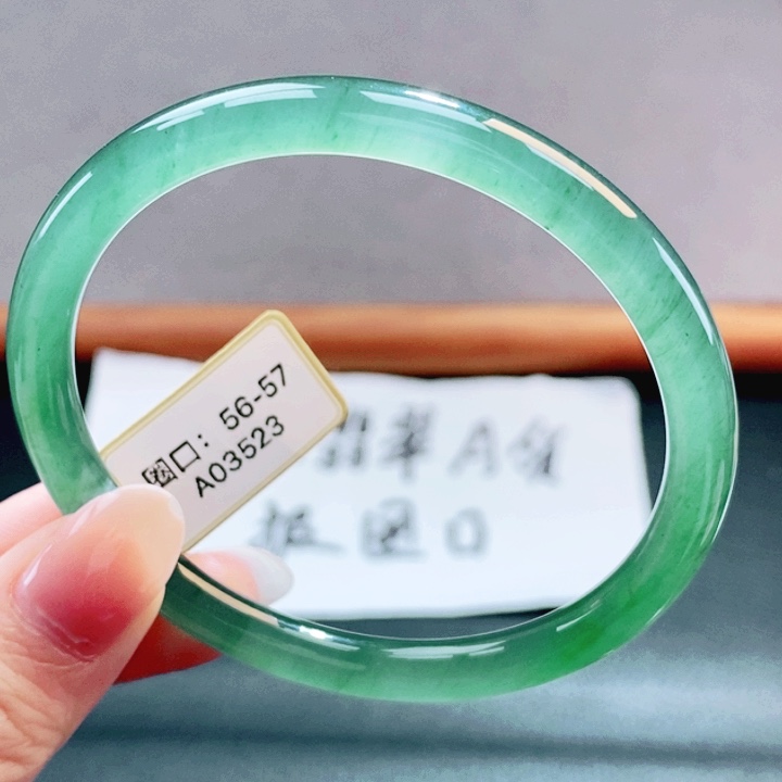 翡翠未镶嵌手镯翡翠手镯88