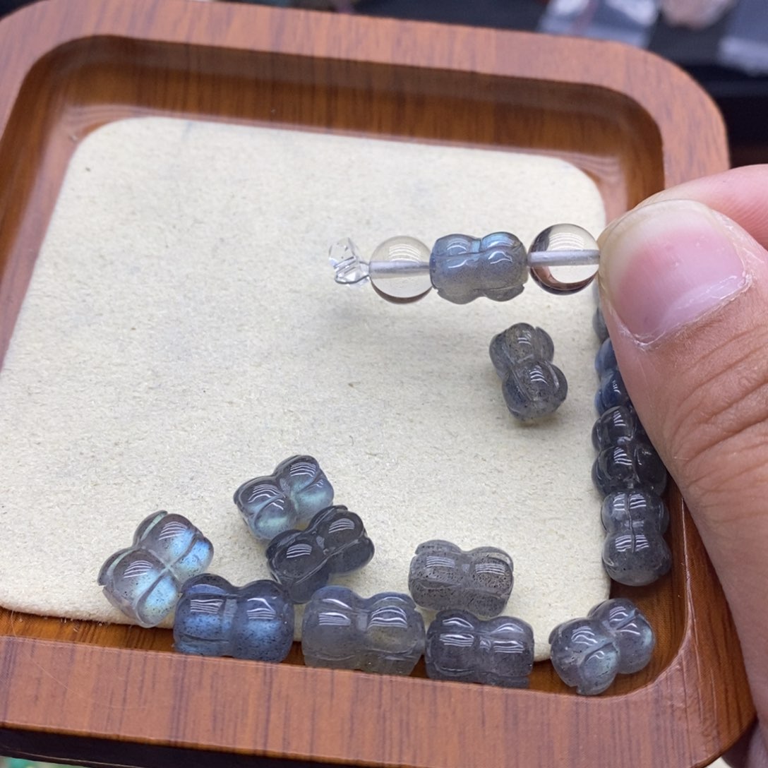 水晶珠宝半成品未镶嵌灰月并蒂莲卡7/8