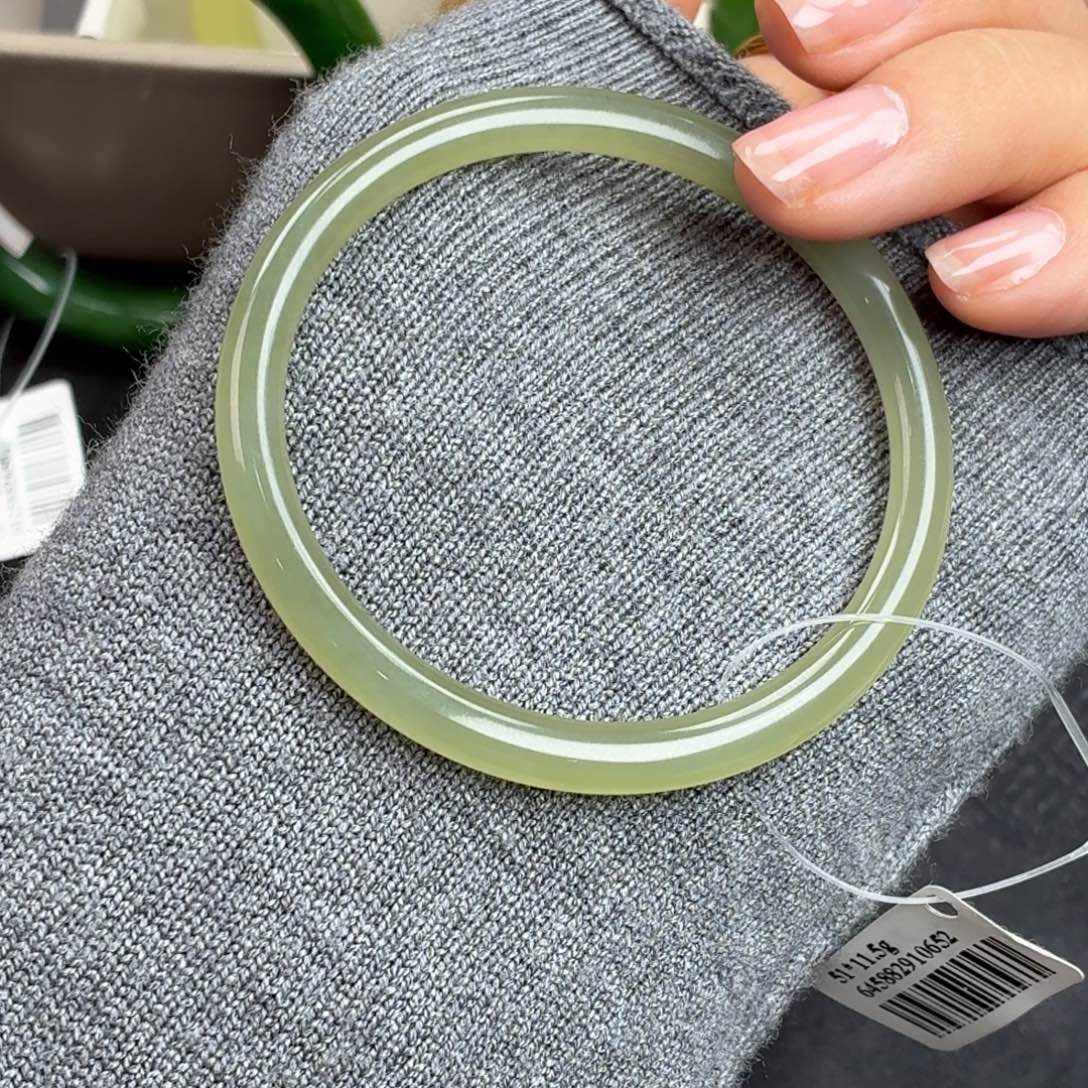 和田玉未镶嵌手镯开播福利1号