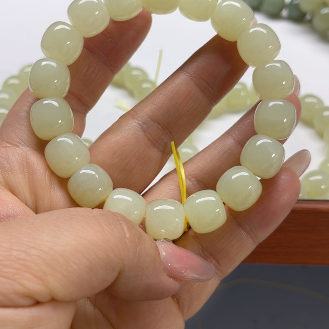 未镶嵌手链和田玉