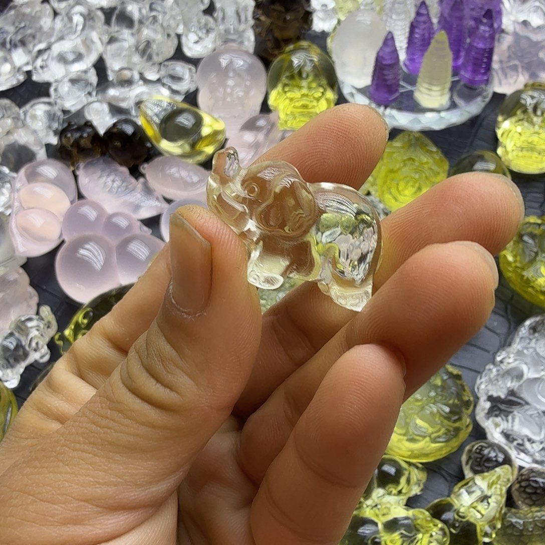 y***n水晶吊坠(不含链)未镶嵌