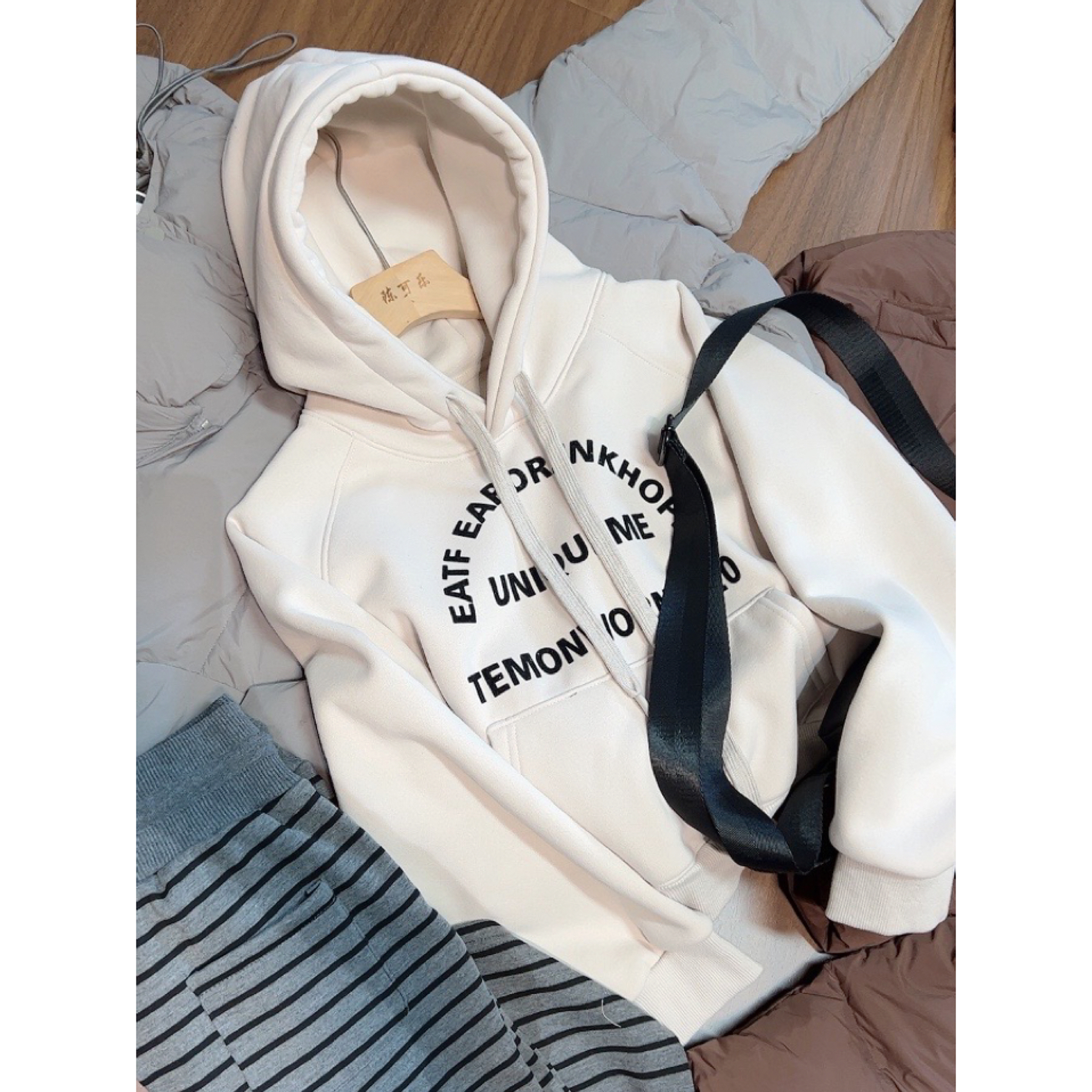 2024冬新款连帽字母卫衣百搭休闲帽衫加绒韩版上衣